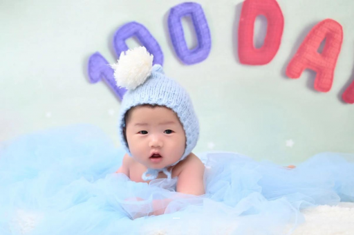 阜新宝宝咬手指甲怎么回事 阜新宝宝咬手指甲怎么回事